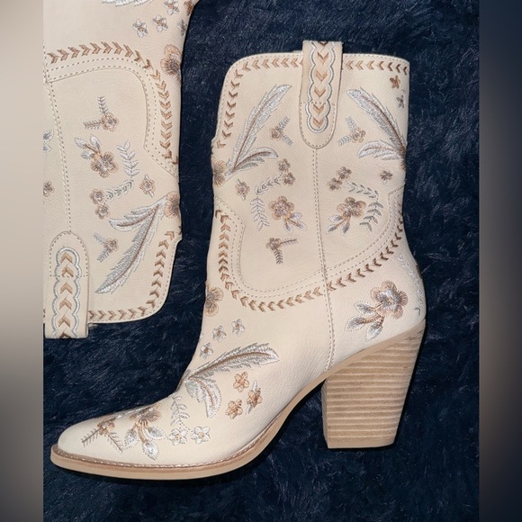 Dolce Vita Jessey Floral Western Cowboy Boots - Picture 2 of 8